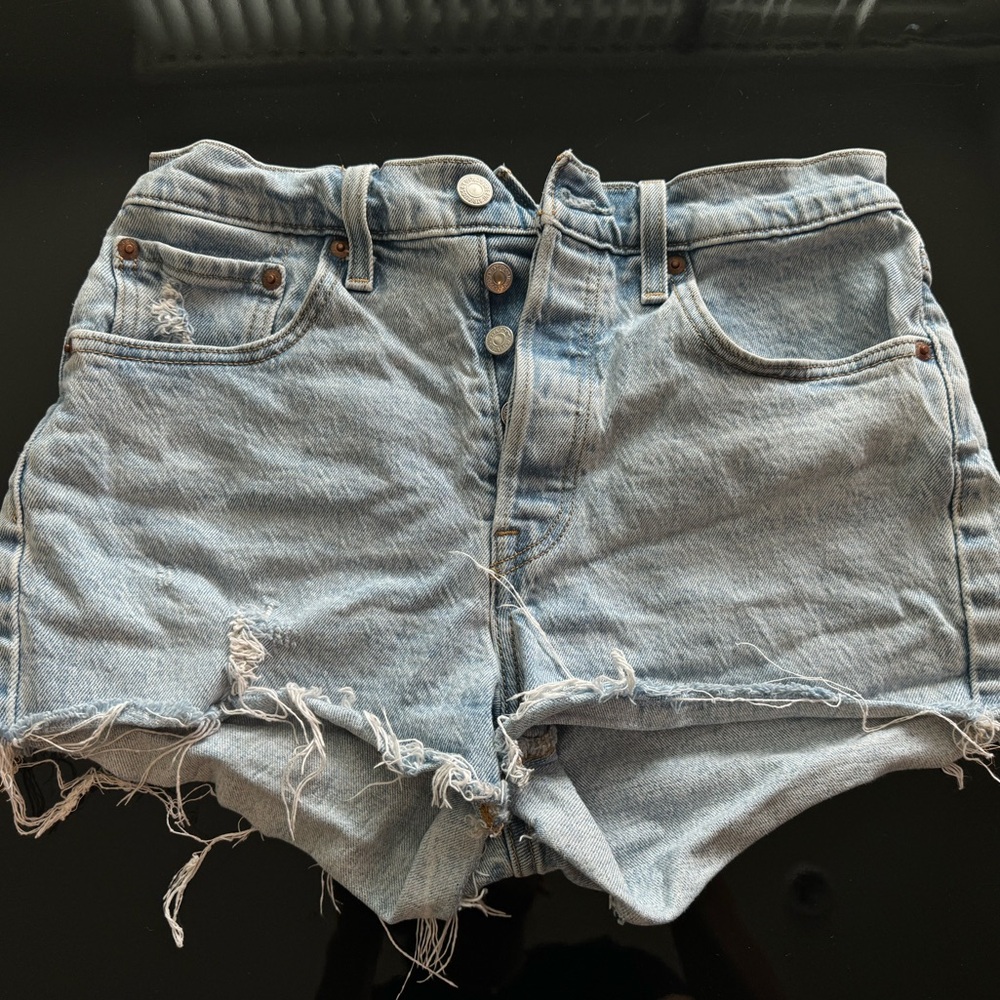 Levi’s 501 Light Wash Jean Short
